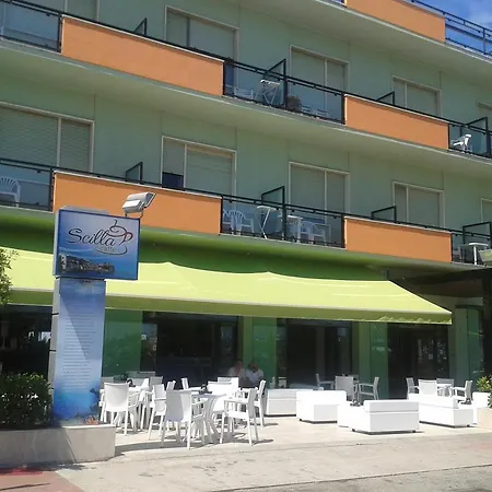 Hotel Clorinda 3*
