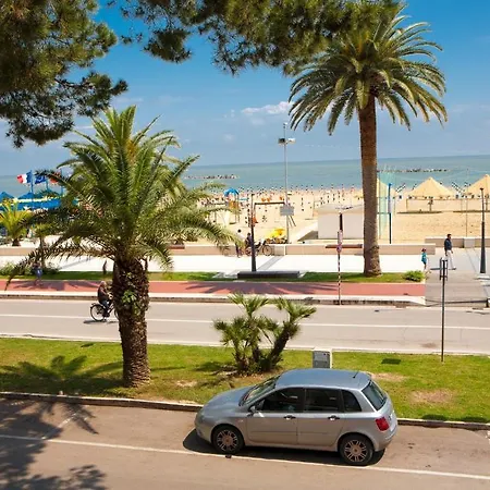 Clorinda Hotel 3*